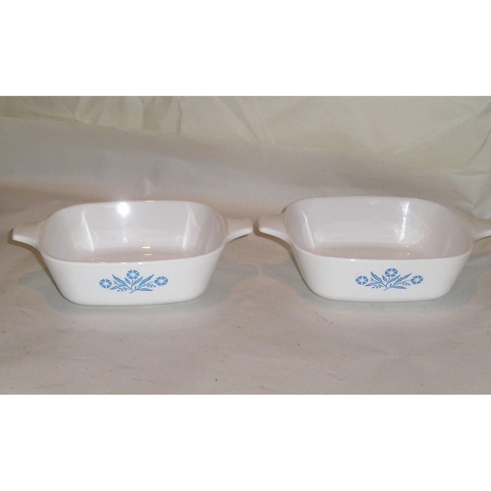 Pair Vintage CORNING WARE Blue Cornflower P-41 PETITE PAN - 5" Square‎ 1.75 Cup